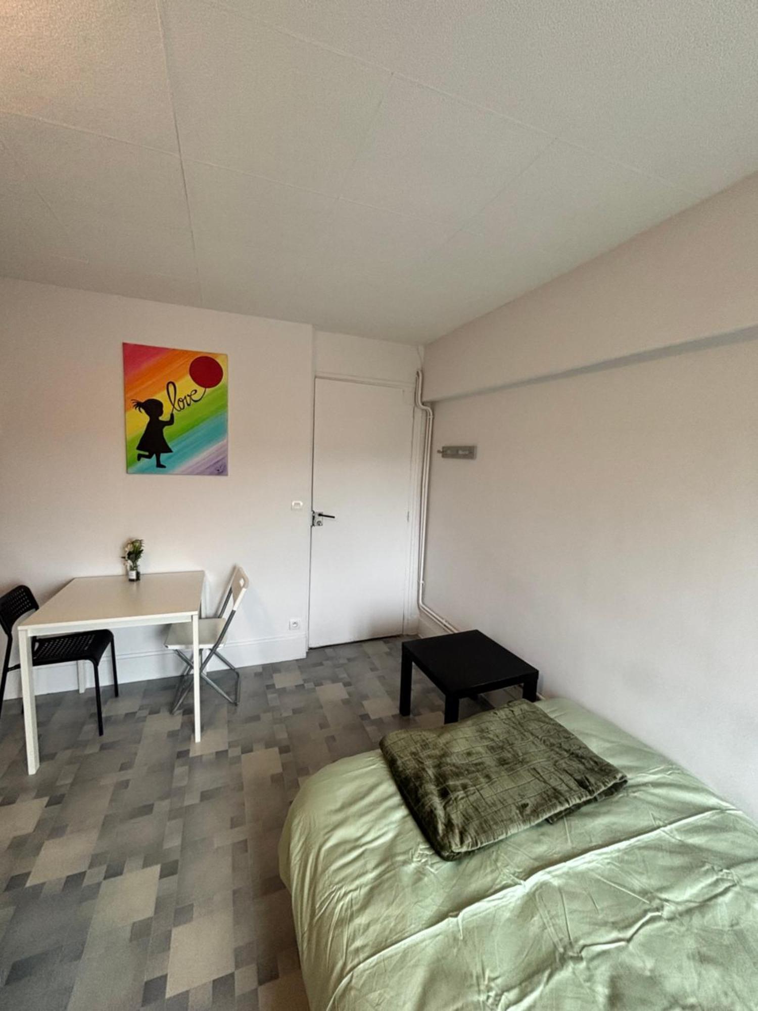Le Gite "Detroit Studette" Besancon Confort Et Simplicite Bagian luar foto
